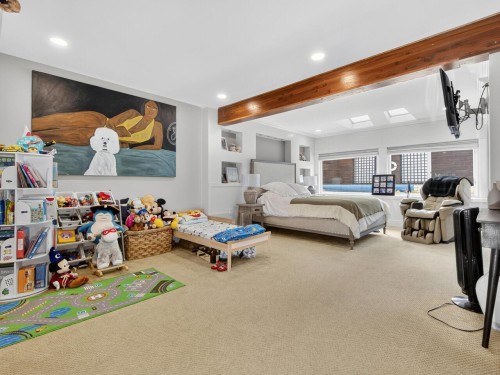 1052 Corona Crescent, Coquitlam, BC 