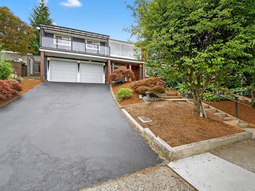 1052 Corona Crescent, Coquitlam, BC 