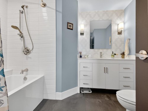 1052 Corona Crescent, Coquitlam, BC 