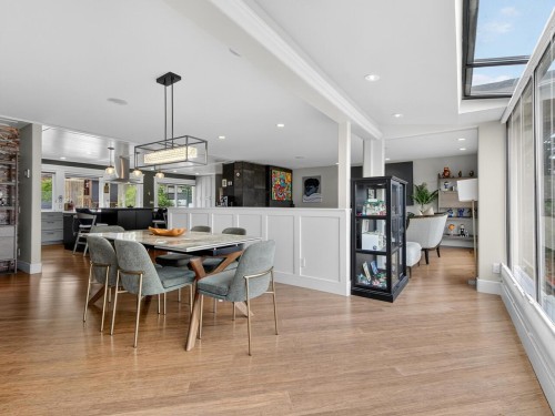 1052 Corona Crescent, Coquitlam, BC 