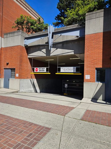 100-1233 Pacific Boulevard, Vancouver, BC 