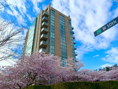403-1633 10th Avenue W Vancouver, BC V6J 2A2