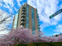 403-1633 10th Avenue W Vancouver, BC V6J 2A2