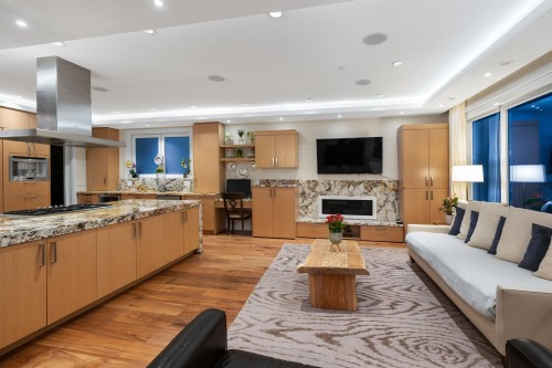 2449 Kings Avenue, West Vancouver, BC 