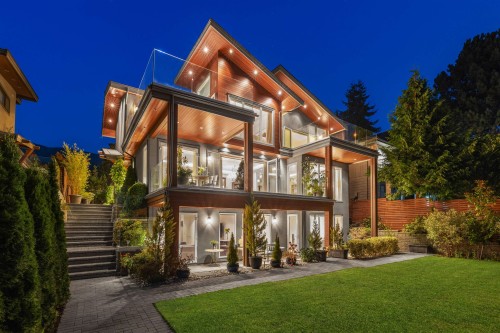 2449 Kings Avenue, West Vancouver, BC 