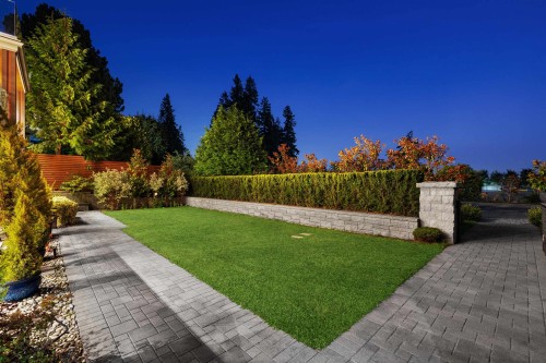 2449 Kings Avenue, West Vancouver, BC 