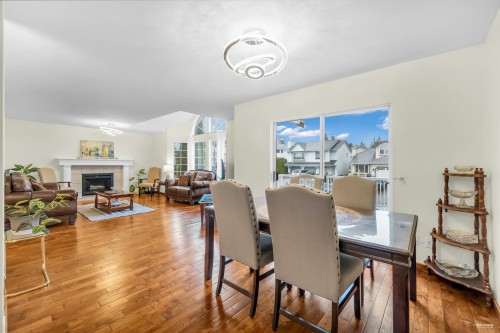 1382 Sutherland Avenue, Port Coquitlam, BC 