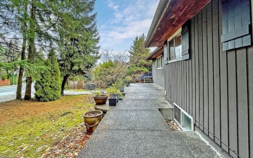 768 Como Lake Avenue, Coquitlam, BC 