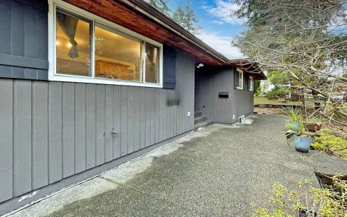 768 Como Lake Avenue, Coquitlam, BC 