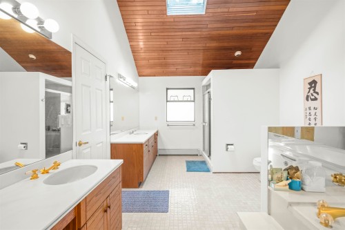 6668 Selkirk Street, Vancouver, BC 