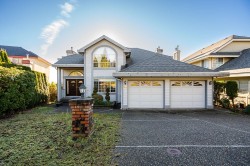 97 Timbercrest Drive  Port Moody, BC V3H 4T1
