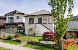 2354 33rd Avenue E Vancouver, BC V5R 2S3