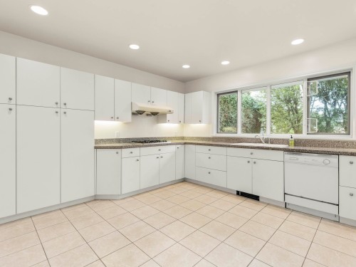 1270 46Th Avenue W, Vancouver, BC 