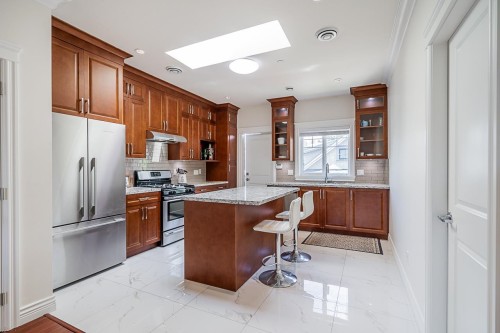 4438 Ontario Street, Vancouver, BC 