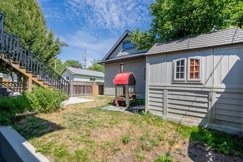 4438 Ontario Street, Vancouver, BC 