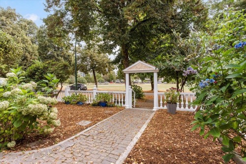 5263 Wales Street, Vancouver, BC 