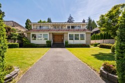 3662 49th Avenue W Vancouver, BC V6N 3T8