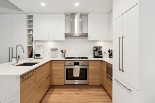 420-55 Klahanie Drive  Port Moody, BC V3H 0M9