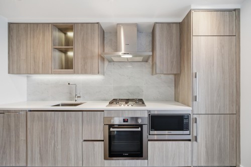 1009-4730 Lougheed Highway, Burnaby, BC 