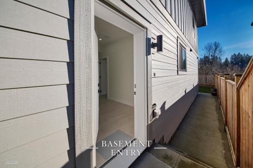 23262 137 Avenue, Maple Ridge, BC 