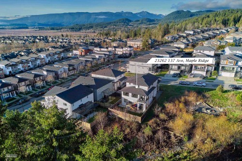 23262 137 Avenue, Maple Ridge, BC 