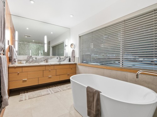 1381 Chine Crescent, Coquitlam, BC 