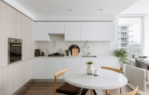 602-3888 Evergreen Place, Burnaby, BC 