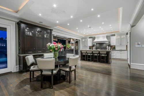 2312 Kings Avenue, West Vancouver, BC 