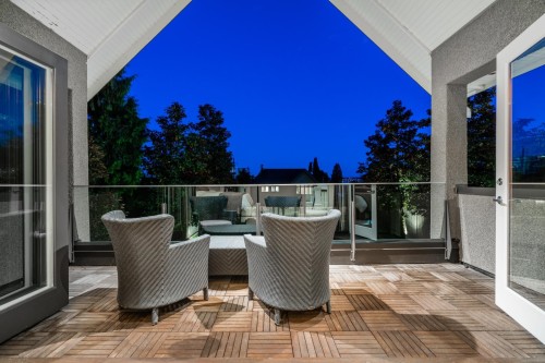 2312 Kings Avenue, West Vancouver, BC 