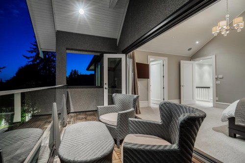 2312 Kings Avenue, West Vancouver, BC 