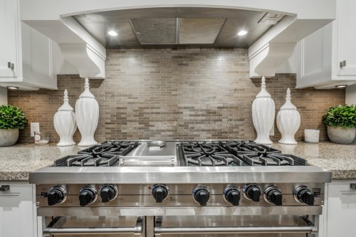 2312 Kings Avenue, West Vancouver, BC 