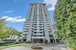 2402-9521 Cardston Court  Burnaby, BC V3N 4R8
