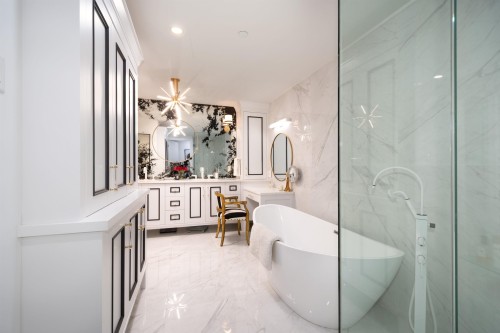 2734 Yale Street, Vancouver, BC 