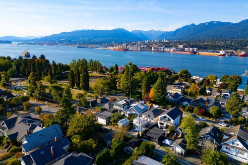 2734 Yale Street, Vancouver, BC 