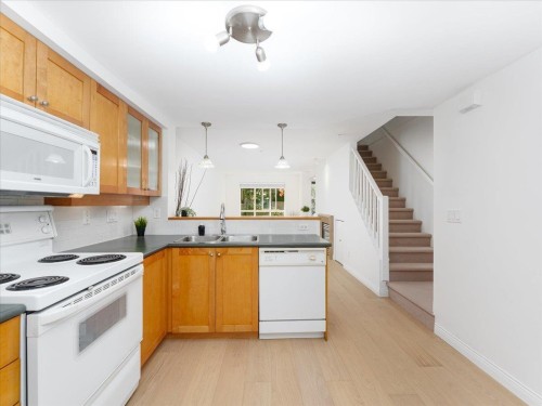 12-288 St. Davids Avenue, North Vancouver, BC 