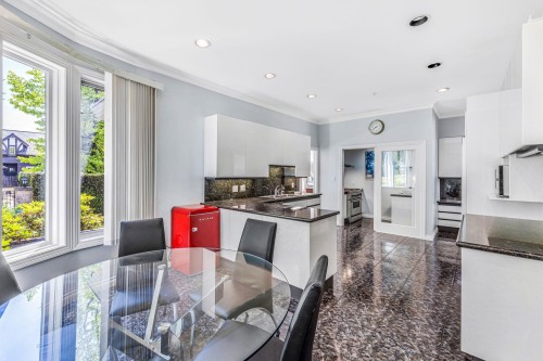 1569 35Th Avenue W, Vancouver, BC 