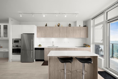 1004-691 North Road  Coquitlam, BC V3J 0H9