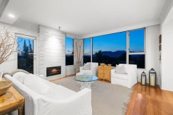 700-1788 13th Avenue W Vancouver, BC V6J 2H1