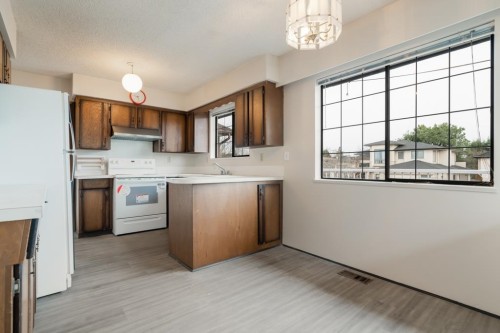 8411 Rideau Drive, Richmond, BC 