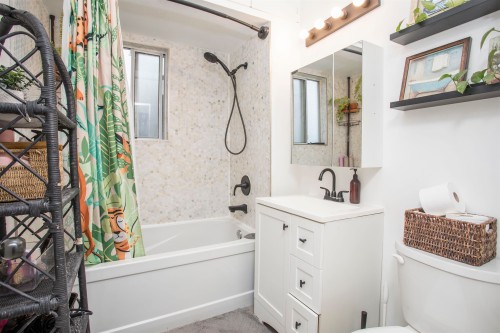 1976 Warwick Avenue, Port Coquitlam, BC 