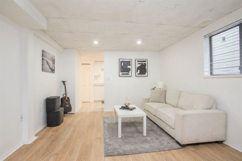 1976 Warwick Avenue, Port Coquitlam, BC 