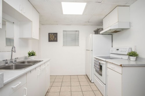 1976 Warwick Avenue, Port Coquitlam, BC 