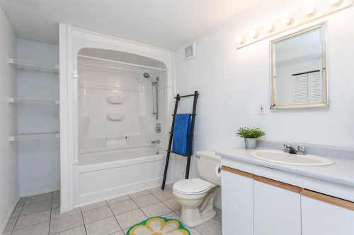 1976 Warwick Avenue, Port Coquitlam, BC 