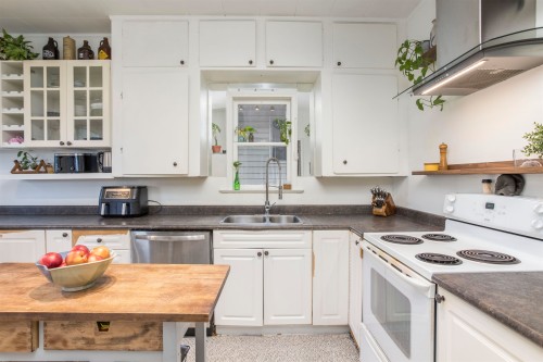 1976 Warwick Avenue, Port Coquitlam, BC 