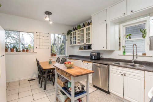 1976 Warwick Avenue, Port Coquitlam, BC 