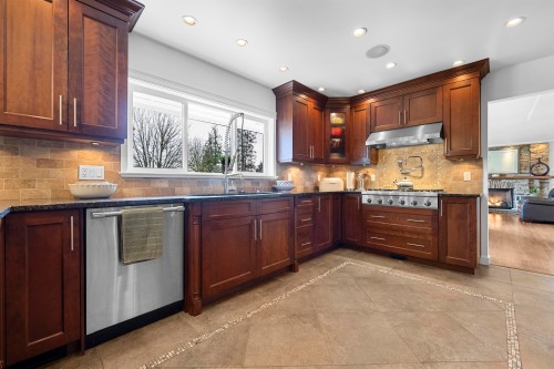 3072 Lazy A Street, Coquitlam, BC 