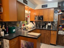 4042 Nootka Street  Vancouver, BC V5R 2E2