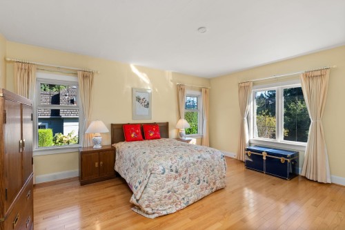 1537 40Th Avenue W, Vancouver, BC 