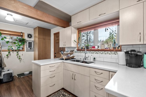37963 Fourth Avenue, Squamish, BC 