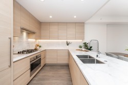 1806-308 Morrissey Road  Port Moody, BC V3H 0M2